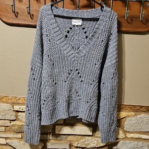 Olive+Oak V Neck Sweater Size Large